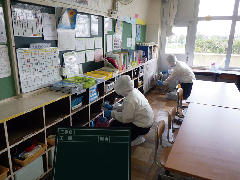 小学校での感染症対策除菌活動　千葉県