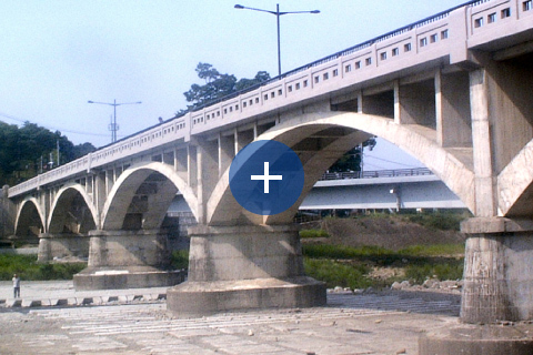 東秋留橋 歴史ある橋梁の劣化防止